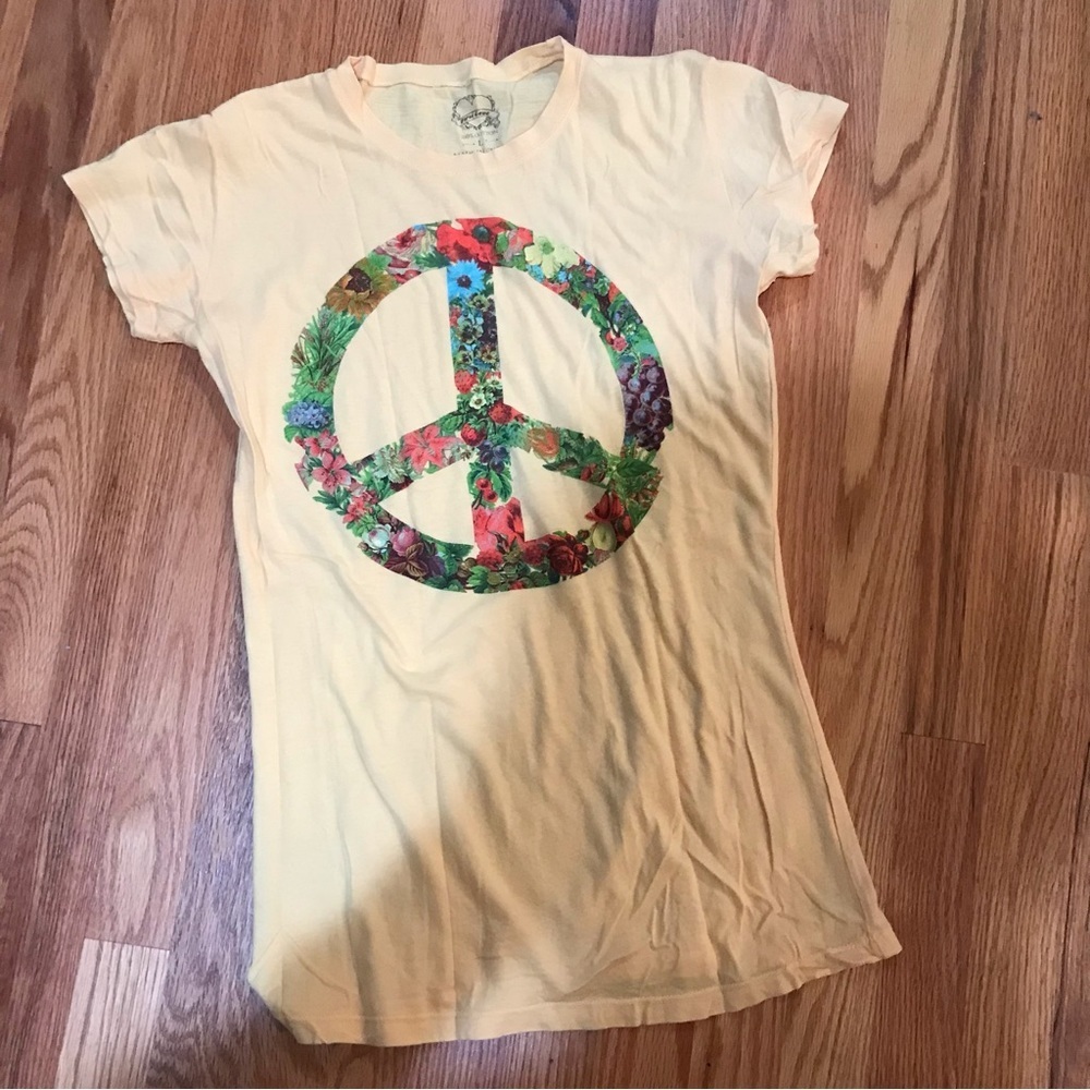 ✌️VINTAGE First Love Peace Tee